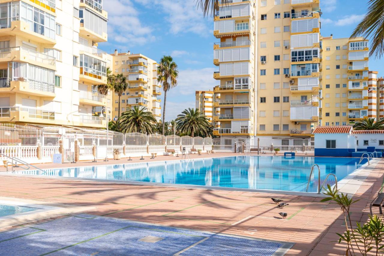 50 Mts Beach With Sea Views Pool Альгарробо-Коста Экстерьер фото